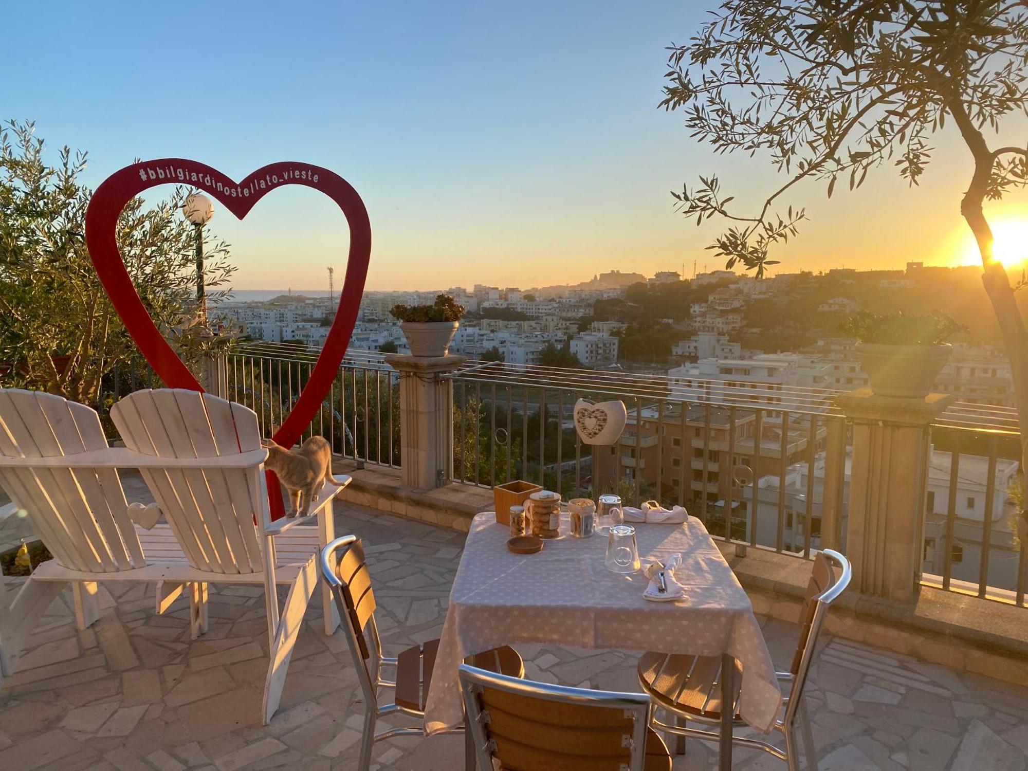 B&B Il Giardino Stellato Весте Екстериор снимка